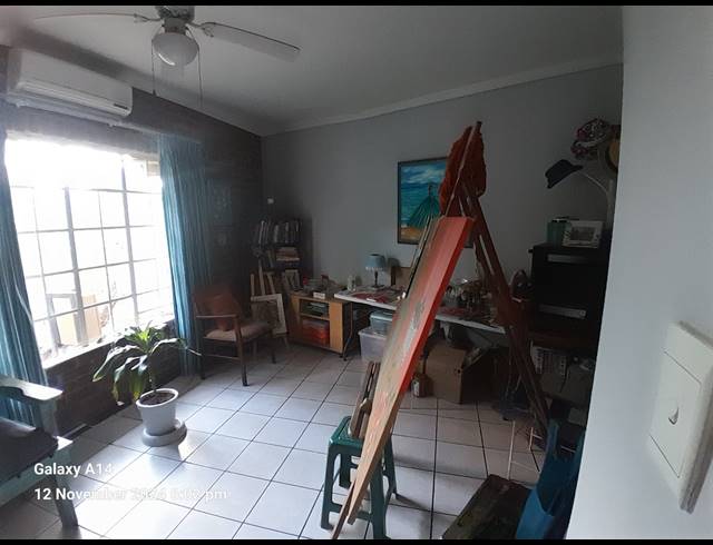 3 BEDROOM FREESTANDING FOR SALE IN CASHAN